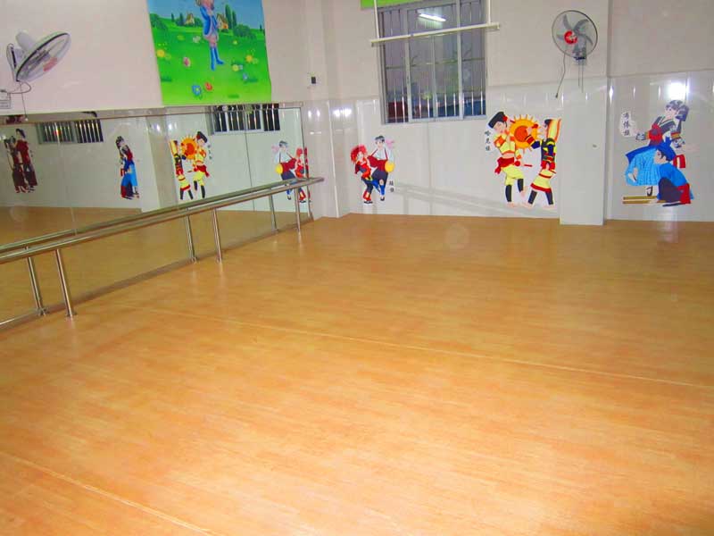 廣州舞蹈教室pvc運(yùn)動(dòng)地板圖 廣州舞蹈教室pvc運(yùn)動(dòng)地板