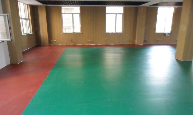 pvc生產(chǎn)廠家運動地板展示 pvc防滑運動地板清潔技巧